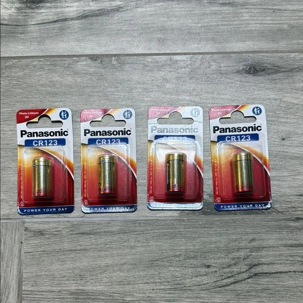 Panasonic CR123 3V Lithium Battery Singles - Gold, Red Set of 4